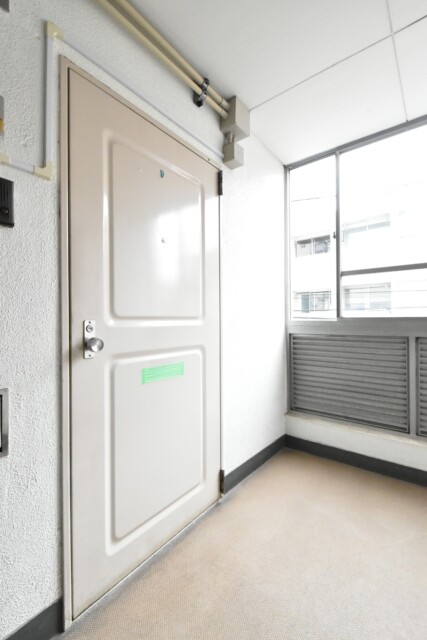 秀和六本木レジデンス 玄関