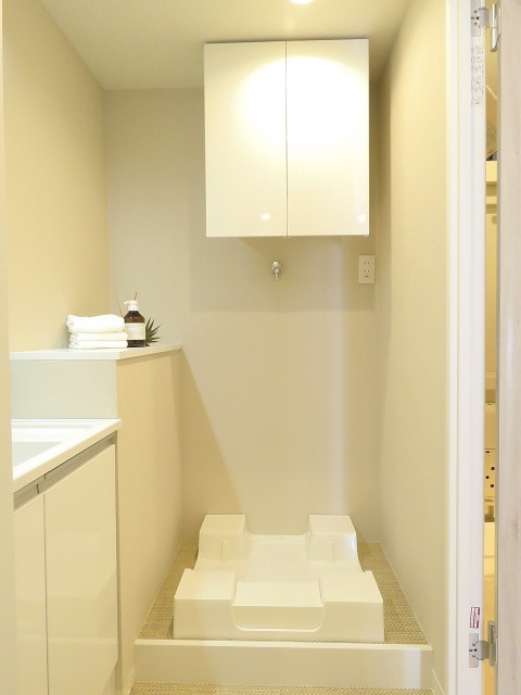 東山コーポラス　洗濯機置場