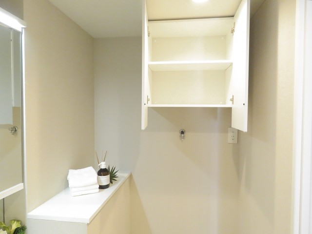 東山コーポラス　吊戸棚