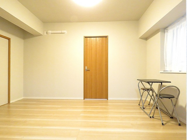 入谷アムフラット　LDK約9.7帖