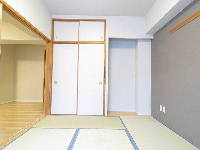 入谷アムフラット　和室約6帖