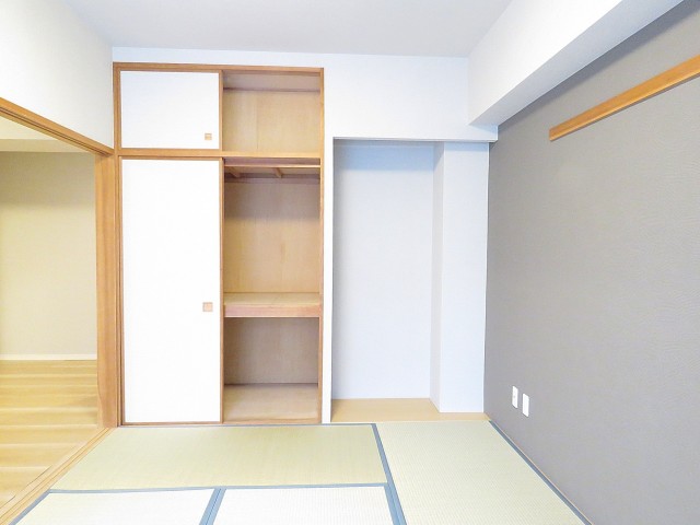 入谷アムフラット　和室約6帖