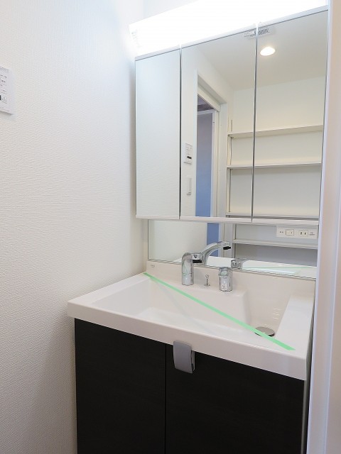 ライオンズマンション上野毛　洗面化粧台