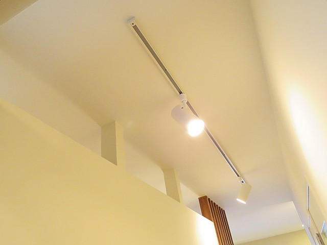 マンション雅叙苑　照明