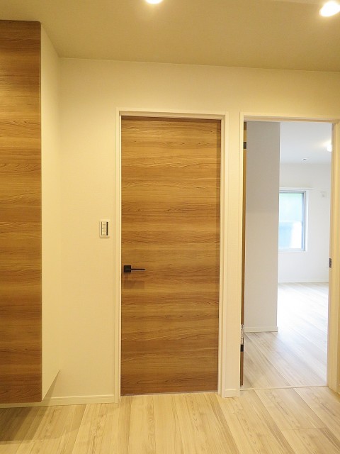 瀬田サンケイハウス　洋室扉