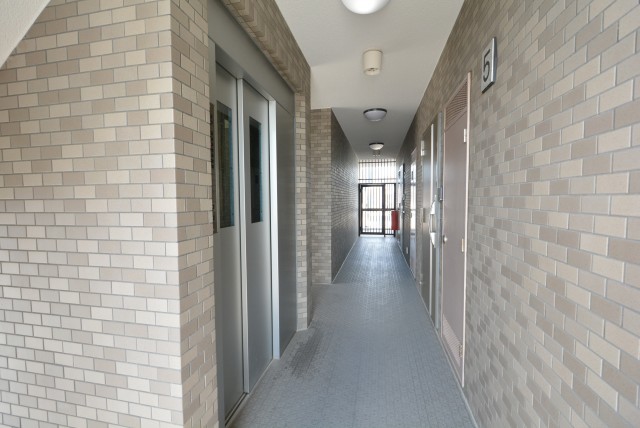 ライオンズシティ渋谷本町 内廊下