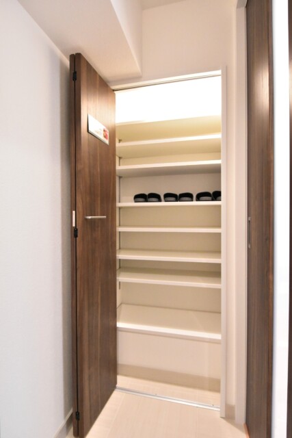 秀和六本木レジデンス 玄関