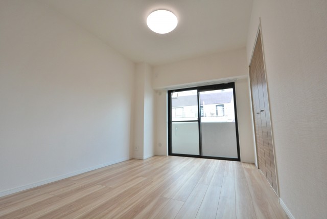 ライオンズシティ渋谷本町 洋室