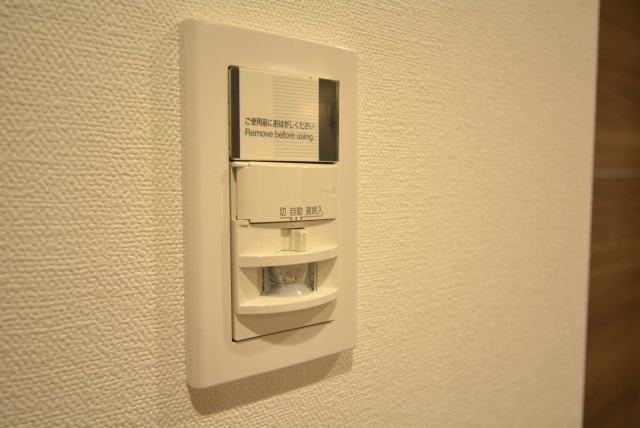 三田ナショナルコート 玄関