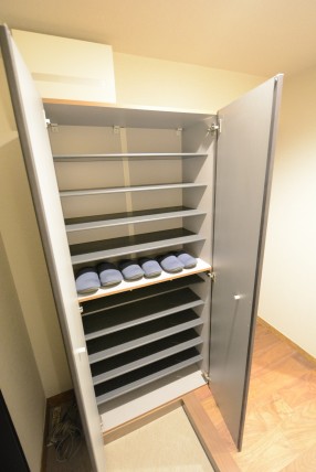 ライオンズマンション桜新町 玄関