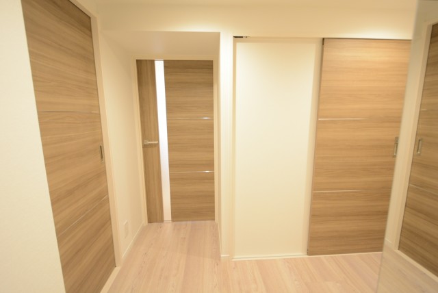 三田ナショナルコート廊下