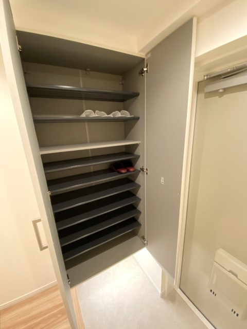 ファミール太子堂 玄関