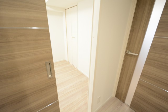 三田ナショナルコート 洋室4