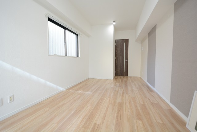 グランドメゾン新宿東 洋室