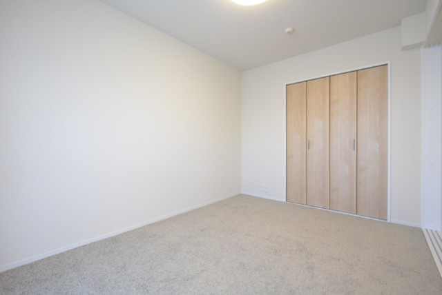 ファミリータウン東陽J棟 洋室1