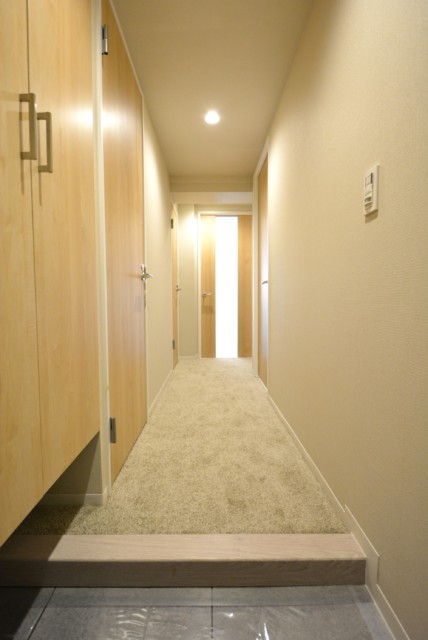 ファミリータウン東陽J棟 玄関