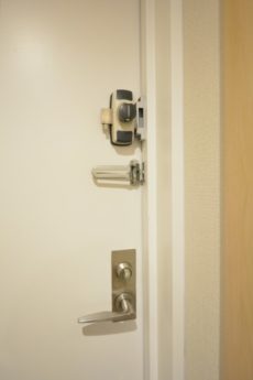 ファミリータウン東陽J棟 玄関