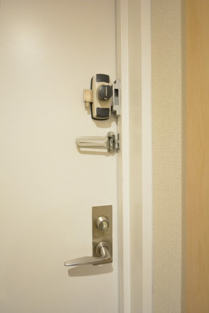 ファミリータウン東陽J棟 玄関