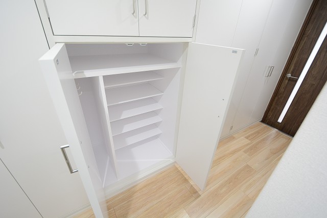 グランドメゾン新宿東 廊下収納