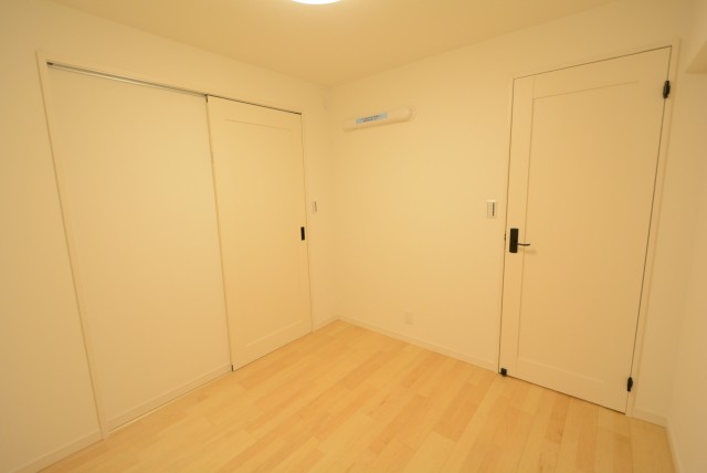 西新宿ハウス 洋室２