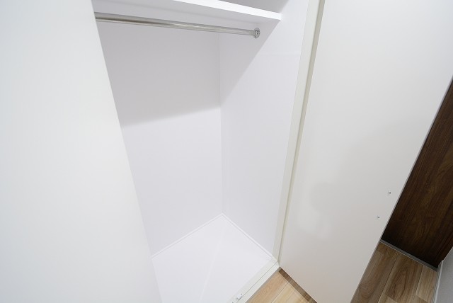 グランドメゾン新宿東 廊下収納