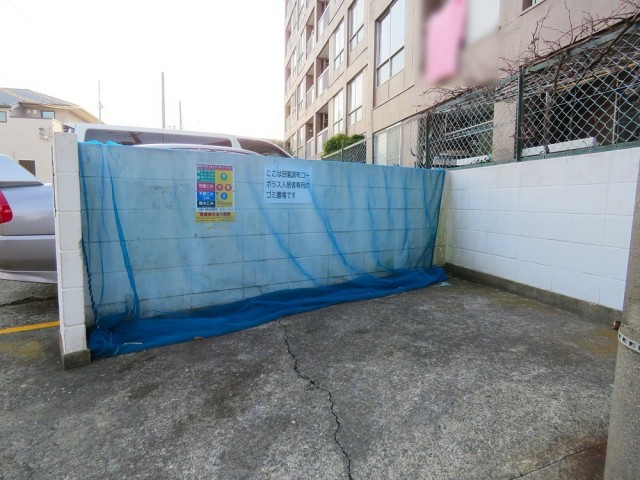 田園調布コーポラス　ゴミ集積所