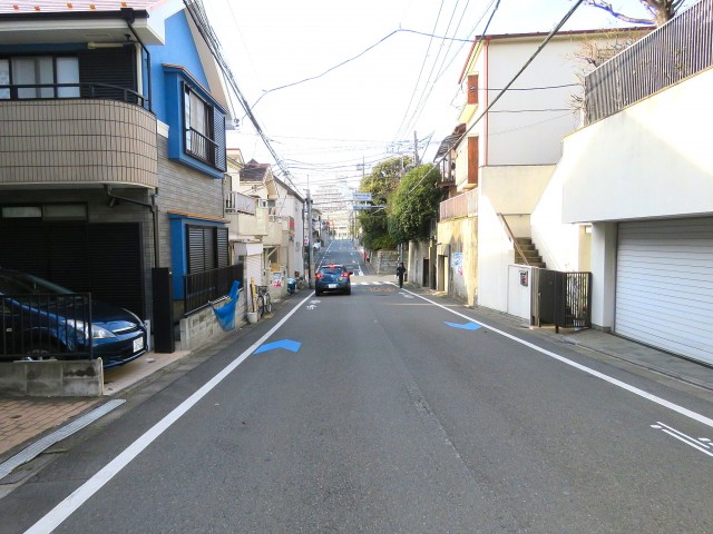 田園調布コーポラス　前面道路