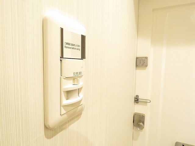 シャンボール都立大　人感センサー