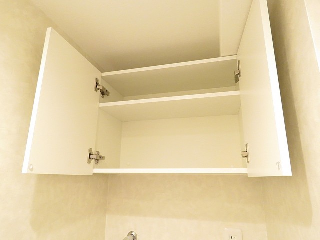 シャンボール都立大　吊戸棚