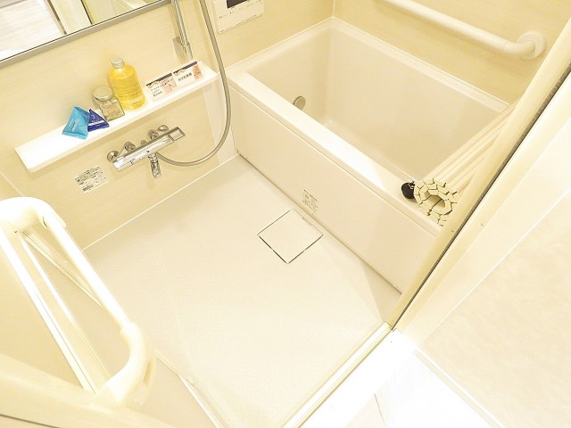 シャンボール都立大　バスルーム