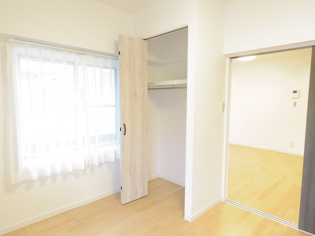 松見坂武蔵野マンション　洋室約6帖