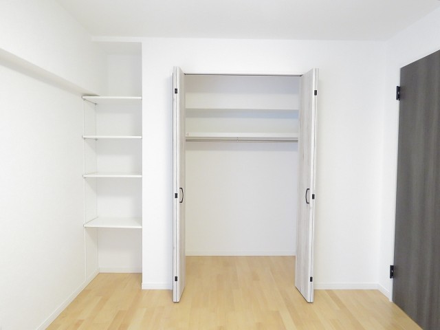 松見坂武蔵野マンション　洋室約6帖