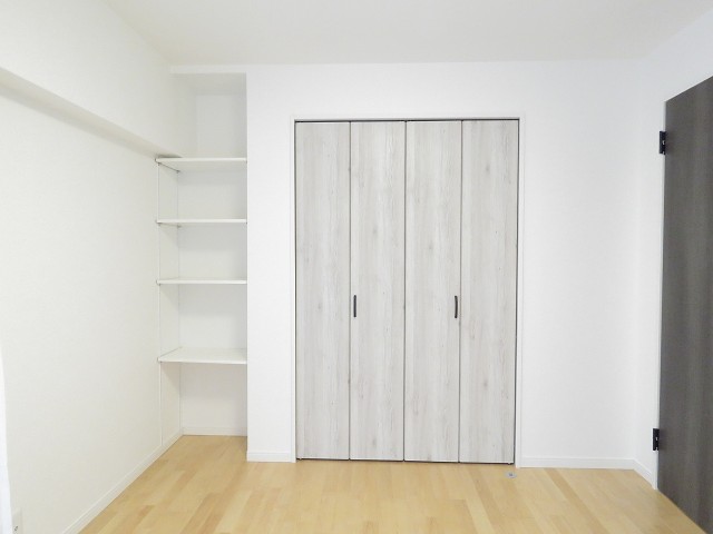 松見坂武蔵野マンション　洋室約6帖