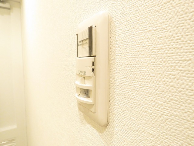 新中野マンション　人感センサー