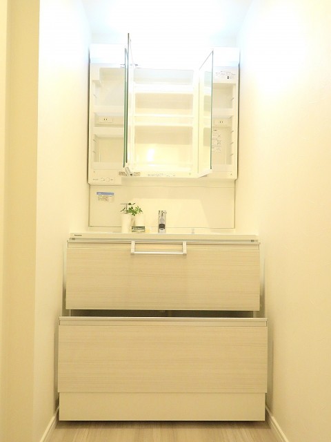 新中野マンション　洗面化粧台