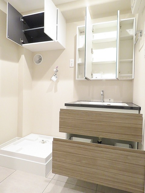 日商岩井第2玉川台マンション　洗面室