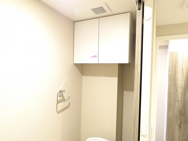 日商岩井第2玉川台マンション　吊戸棚