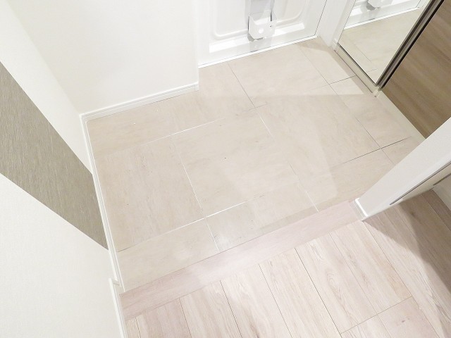 御苑フラワーマンション　玄関ホール