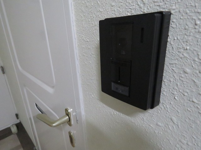 御苑フラワーマンション　TVモニター付きインターホン