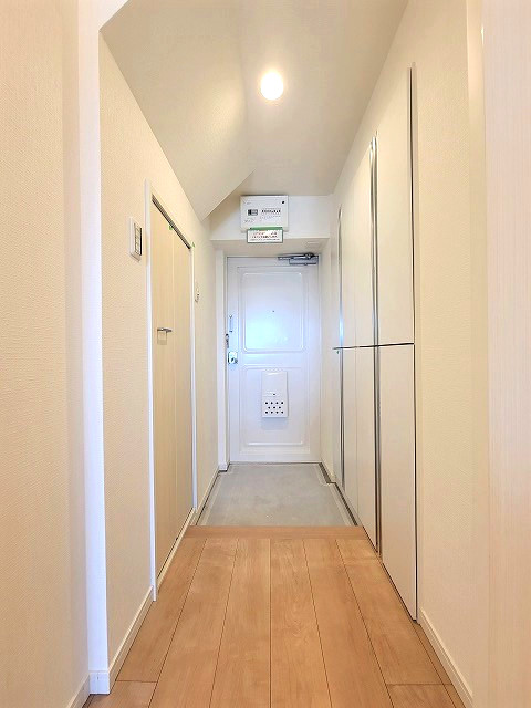 ハヤマビル 玄関 ハヤマビル 玄関