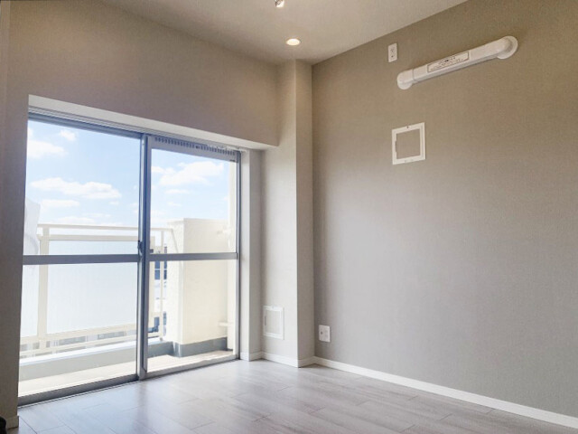 三井馬事公苑南ハイツ 洋室2