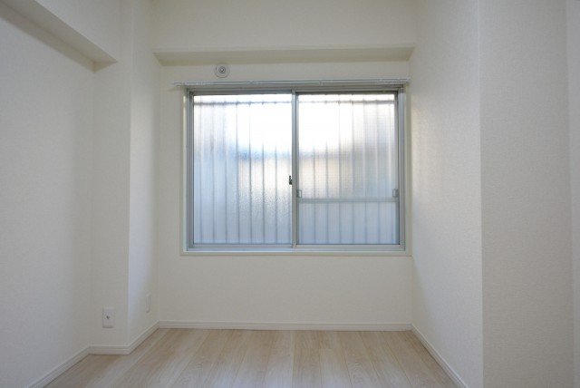 二子玉川ロイヤルマンション 洋室1