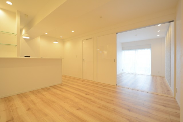 豊栄平町マンション リビング・ダイニング