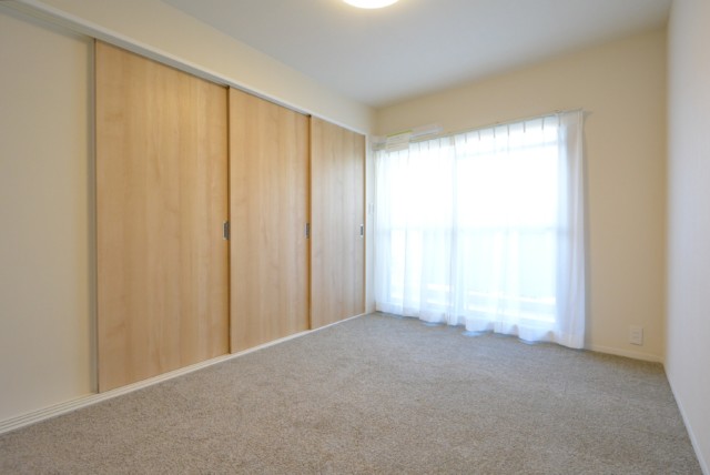 ファミリータウン東陽J棟 洋室1