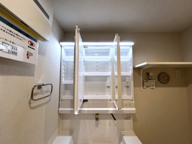 日商岩井第2玉川台マンション 洗面台