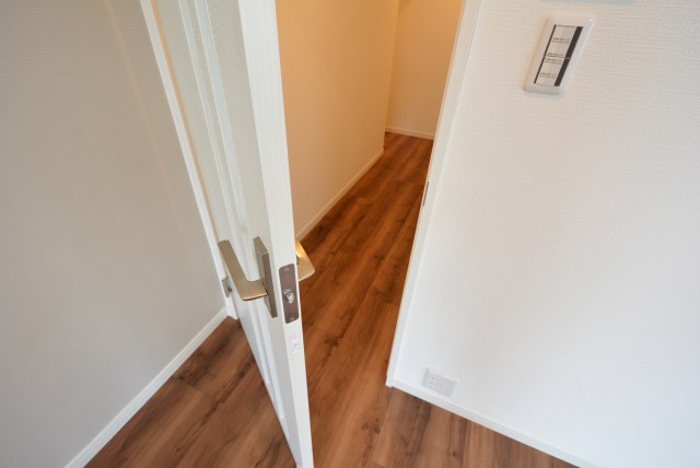 マンション雅叙苑 廊下