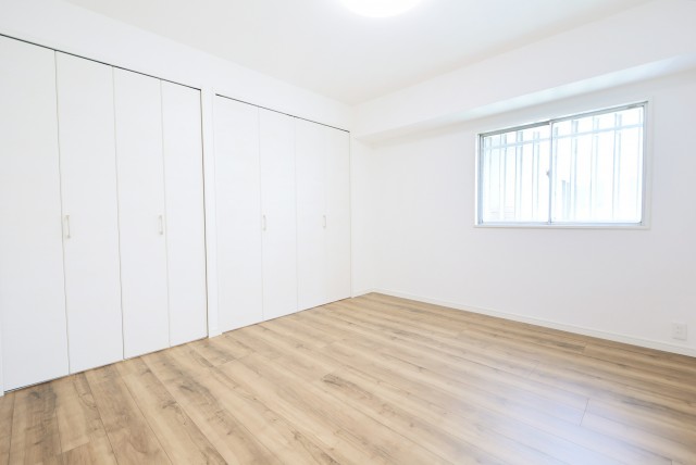 マンション雅叙苑 洋室2