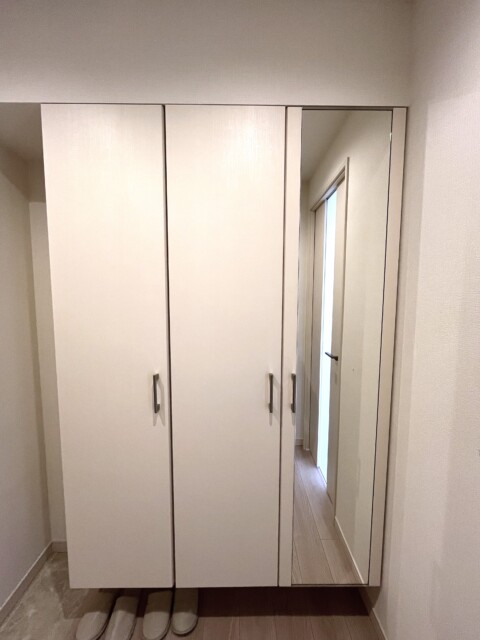 日商岩井第2玉川台マンション 玄関廊下