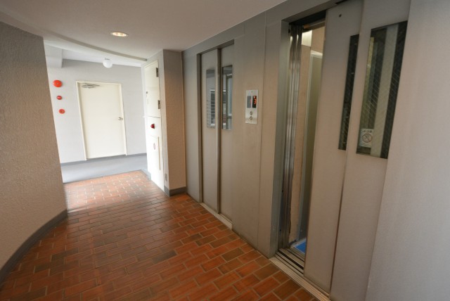 神楽坂ハウス エレベーター