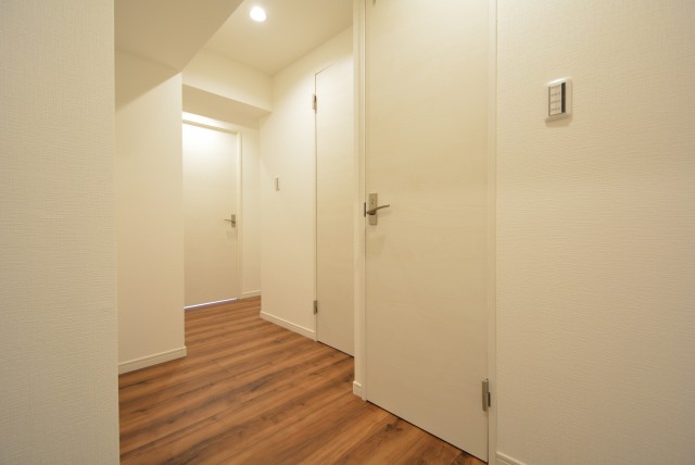 マンション雅叙苑 玄関